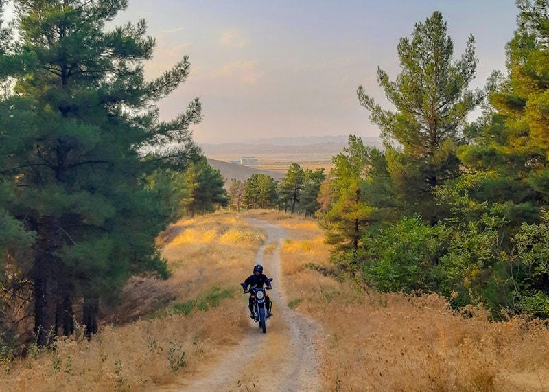 Moto na natureza